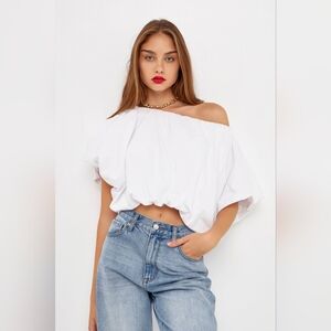 Coquette balloon style white puffy blouse